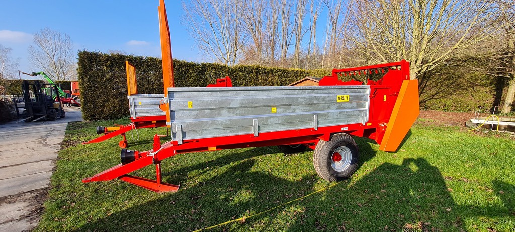 Mestwagens 2,5 en 4,5 ton