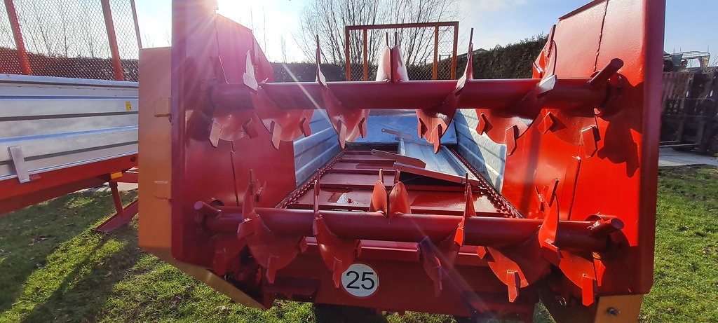 Mestwagens 2,5 en 4,5 ton