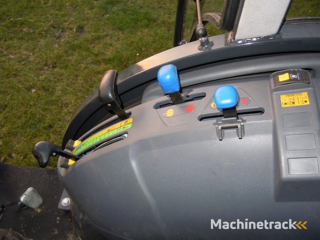 Lamborghini R1.55 met frontlift en PTO 