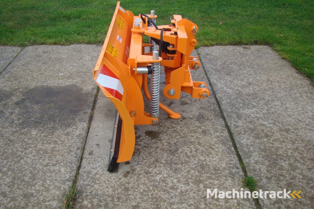 DRA Import sneeuw ruimer   Werkbreedte  140-120-180 cm 