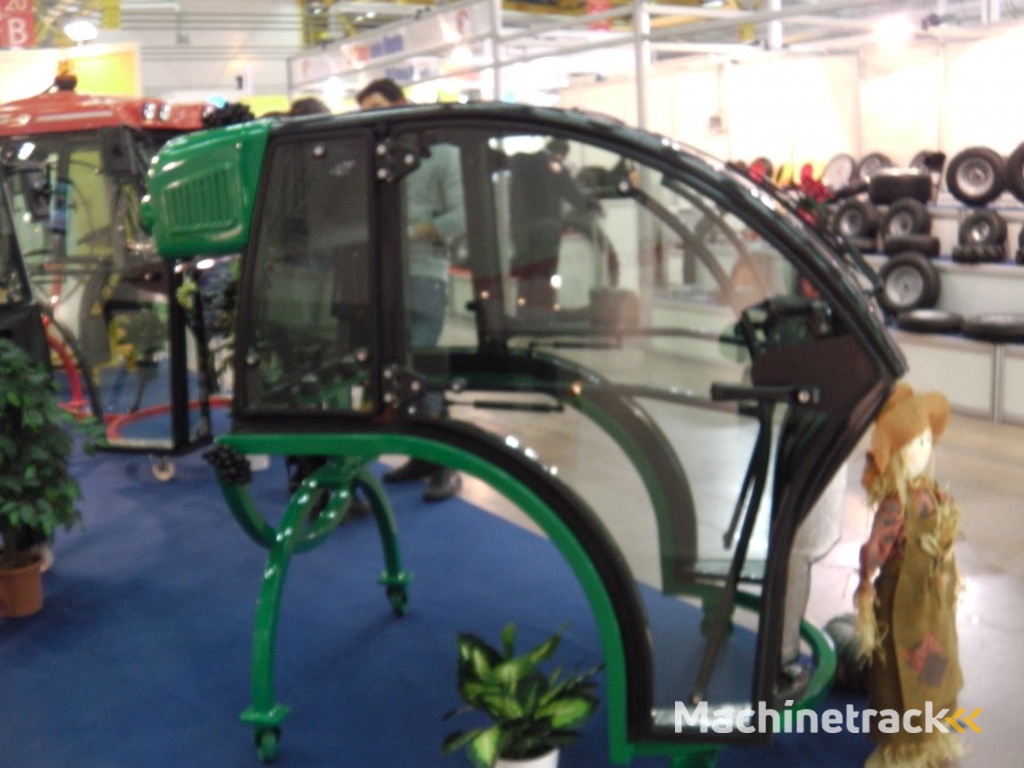 TOURINGCAB  Traktor cabines voor alle merken