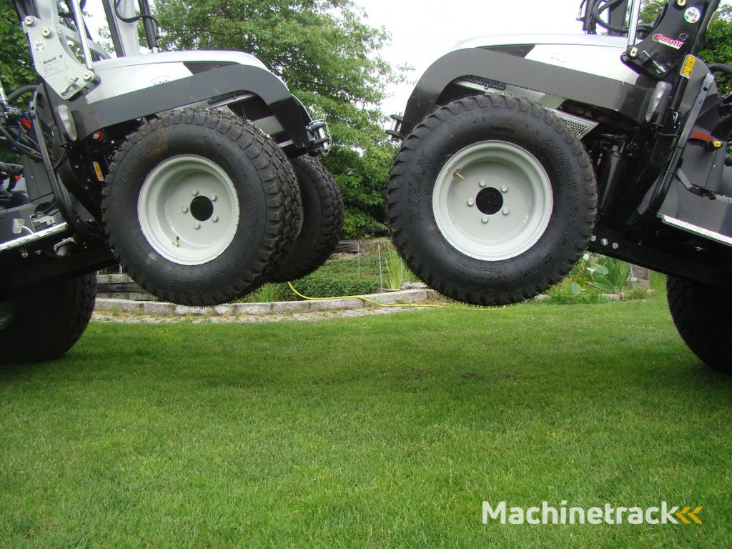 Lamboghini R1. 55 en 35 met frontladder 