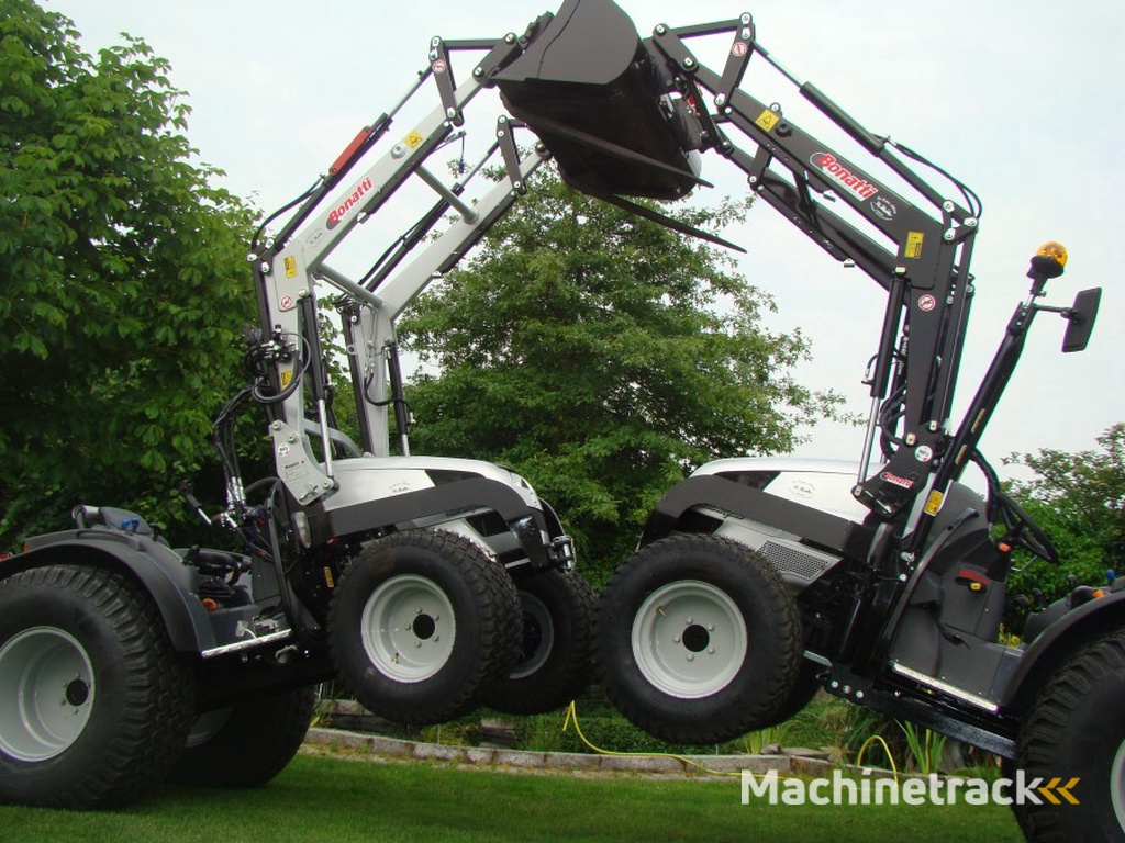 Lamboghini R1. 55 en 35 met frontladder 