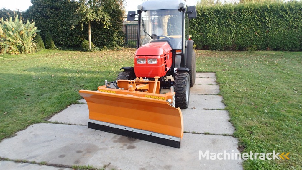 Same en kioti ck 30 Same Solaris 35 ideaal voor winter diensten 