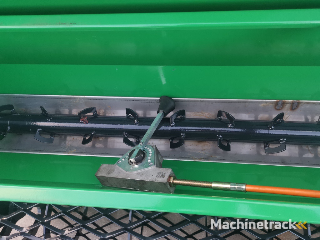 Overtop frezen met zaai combinatie uit voorraad leverbaar