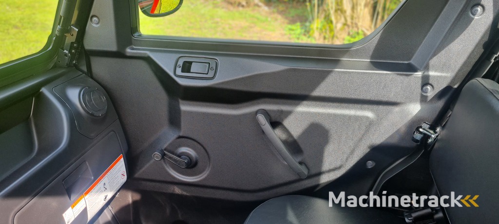 Kioti Mechron K9 2410 met 50 k