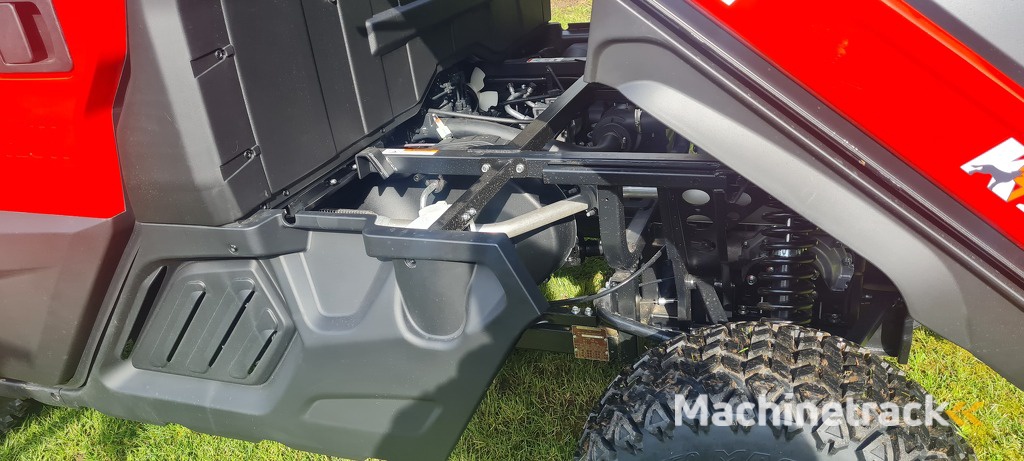 Kioti Mechron K9 2410 met 50 k