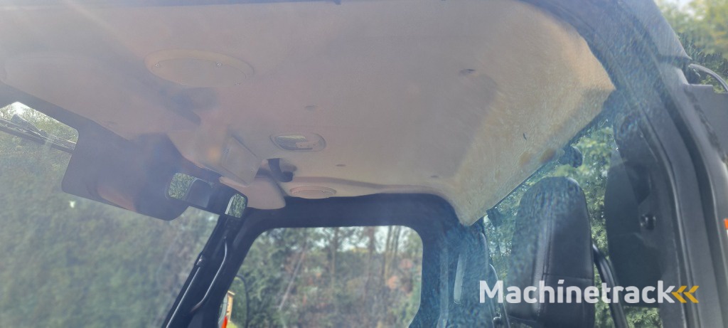 Kioti Mechron K9 2410 met 50 k