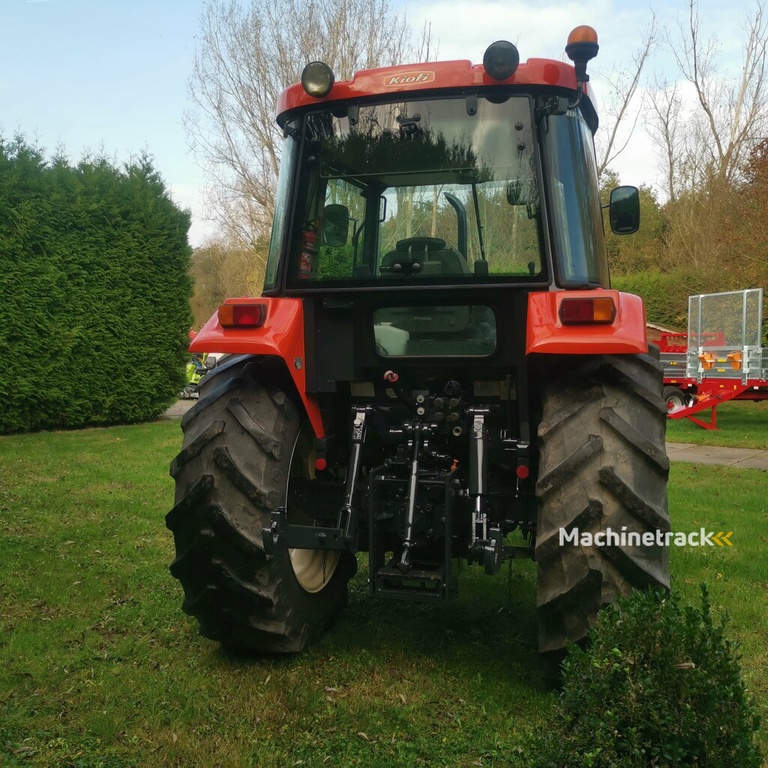 Kioti DK 90 C met slechts 1040 uren