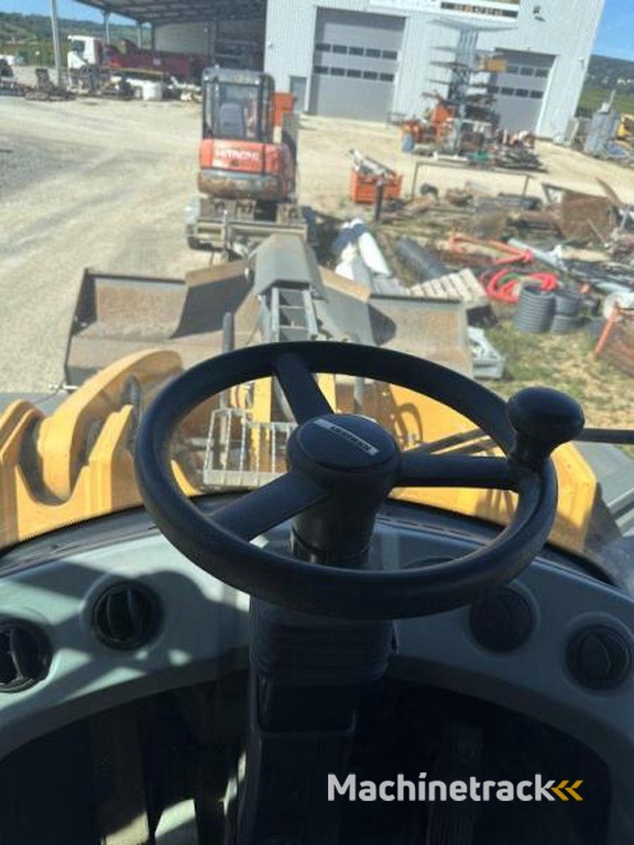 Liebherr L576-XPower