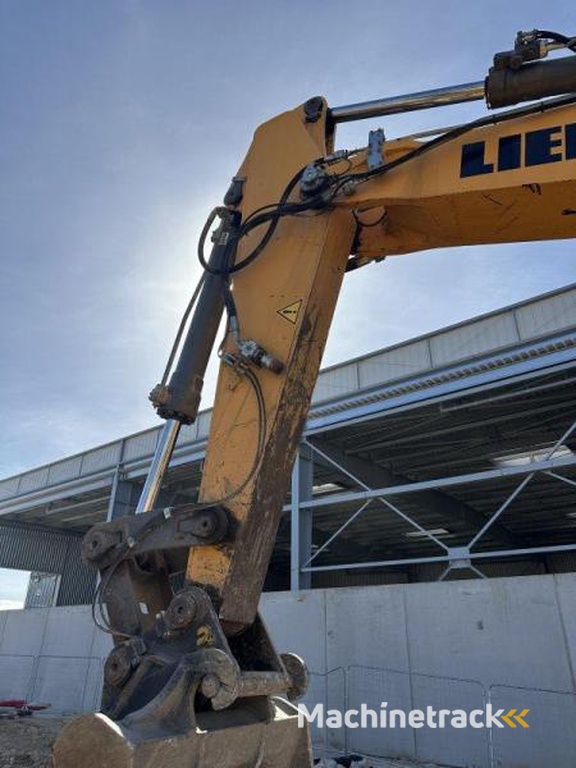 Liebherr R946-NLC