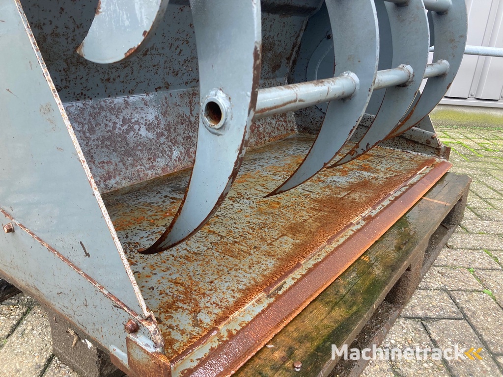 Weidemann Pelikaanbak 1300 mm (DEMO)