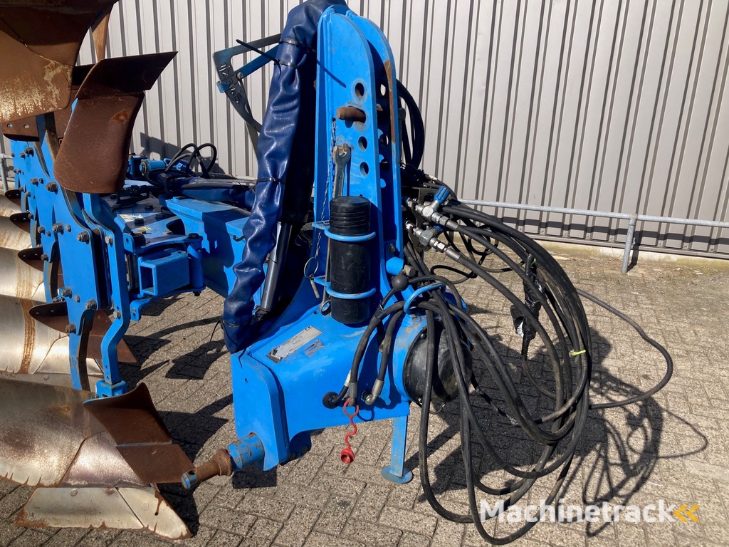 Lemken Juwel 8 V 4+1 N100 On-Land