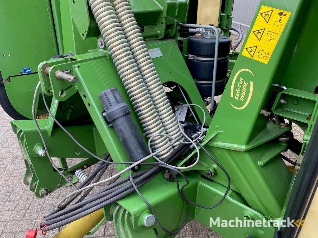 Krone EC B 870 CV Collect + Krone EC F 320 CV