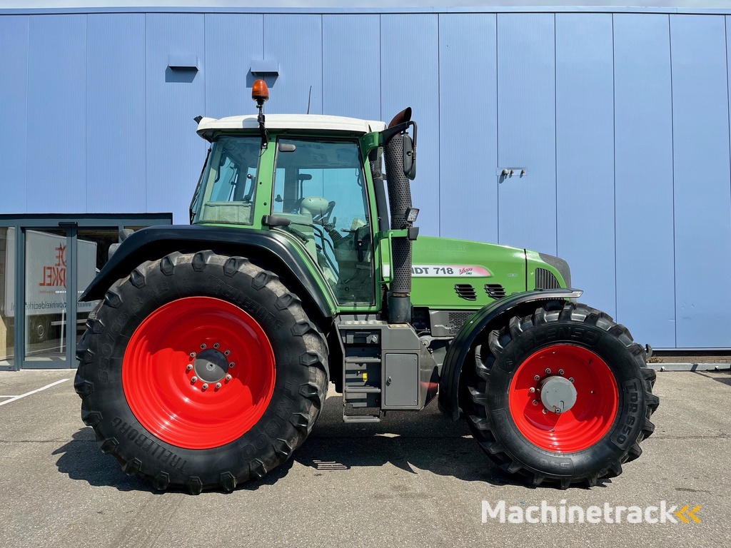 FENDT 718 COM3