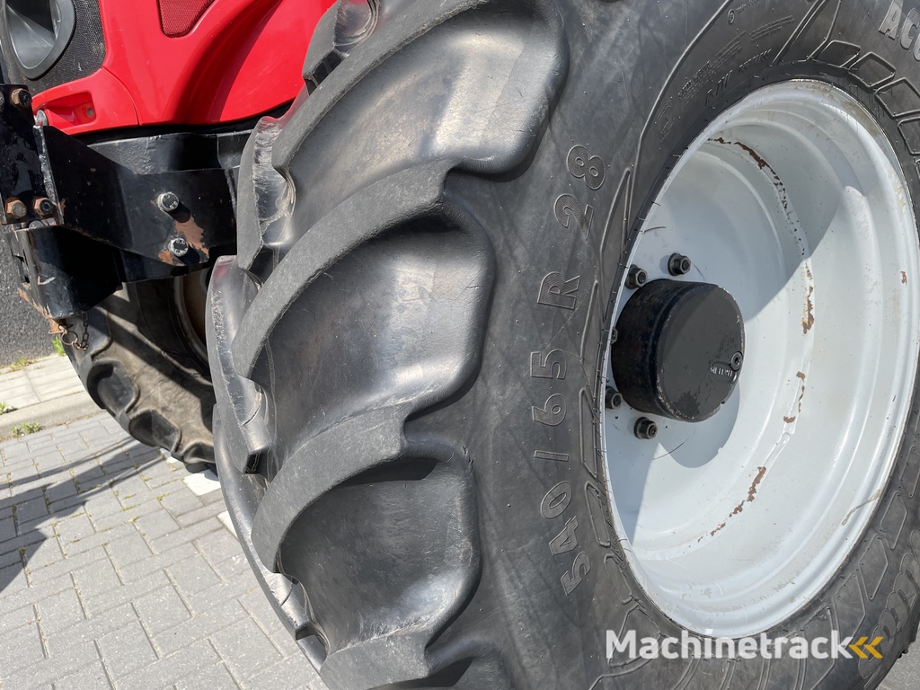 MF 6475 Dyna-6 met herder slootveger