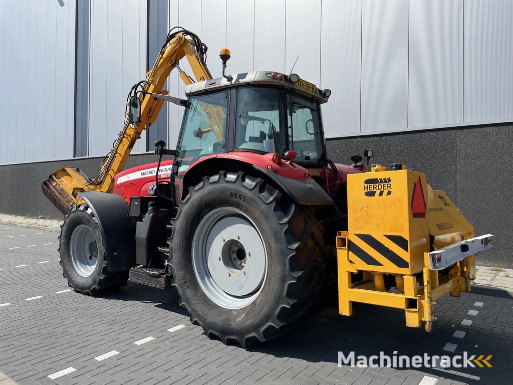 MF 6475 Dyna-6 met herder slootveger