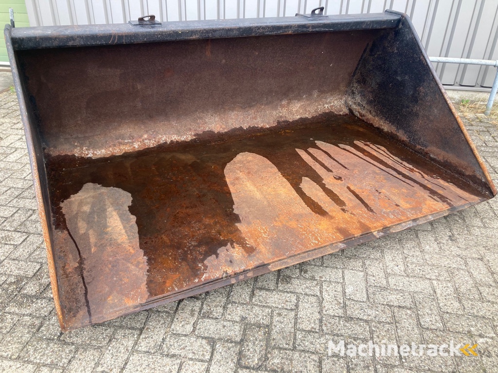 Cherry Products CB09 schepbak Merlo aansluiting