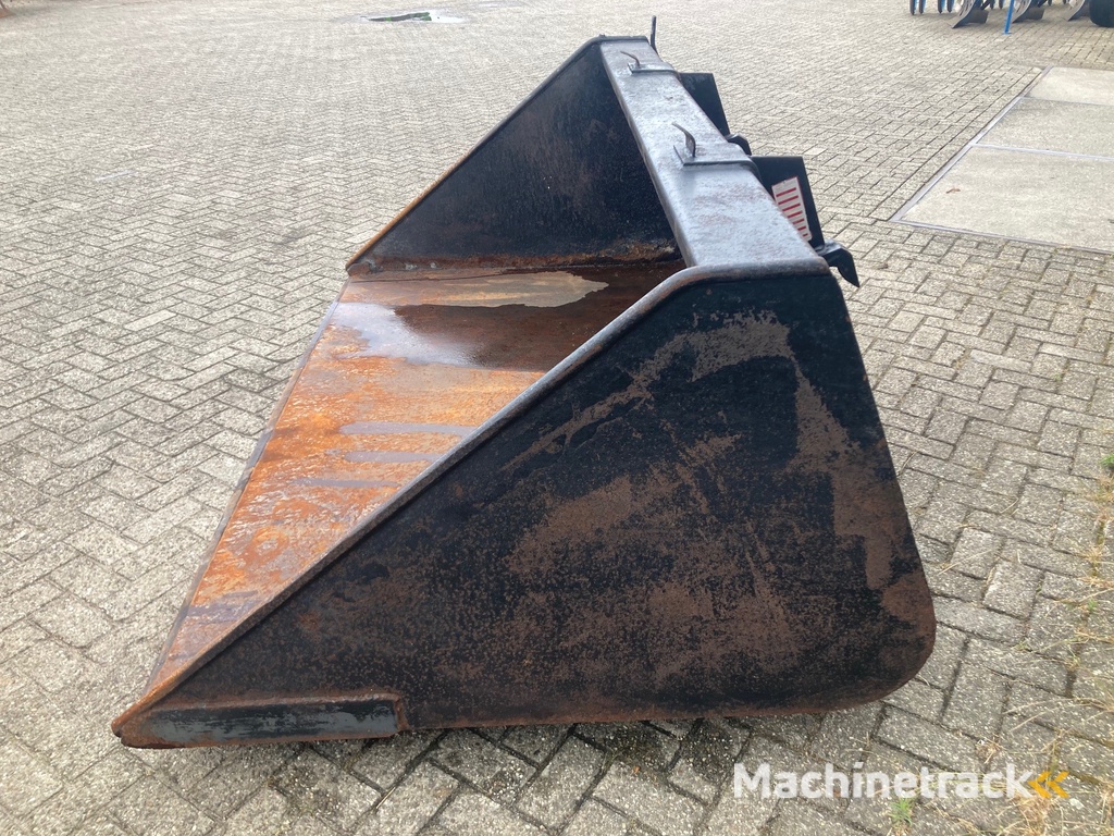 Cherry Products CB09 schepbak Merlo aansluiting