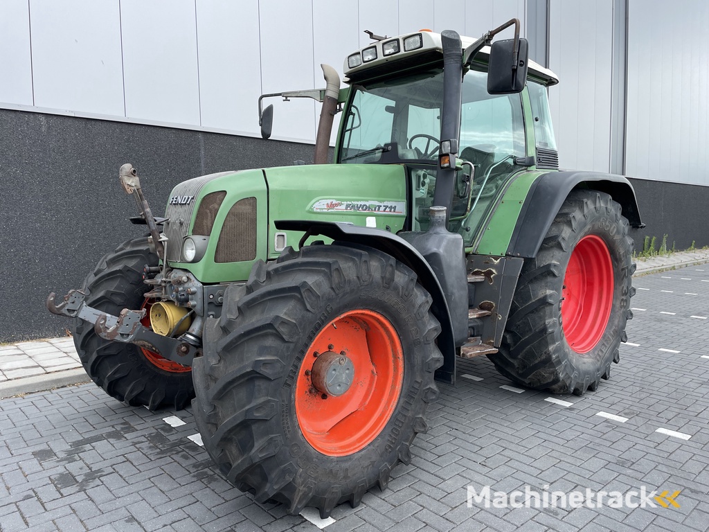 Fendt 711