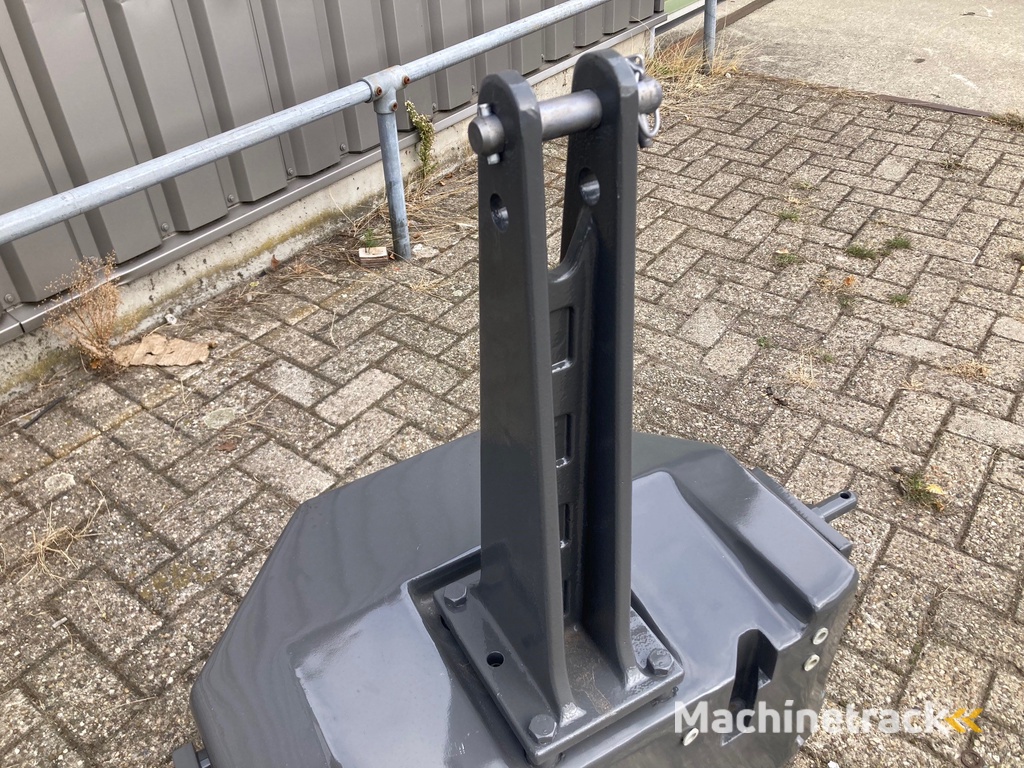 Fendt Frontgewicht gietijzer 870 kg