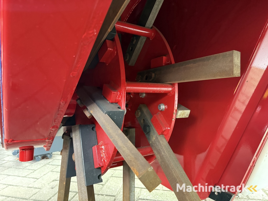 Hermeler-LEOFANT 32 ABB2670