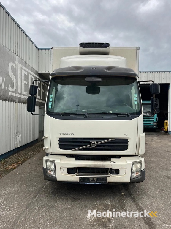 Volvo FL 12-240 , Fridge truck , Carrier Viento