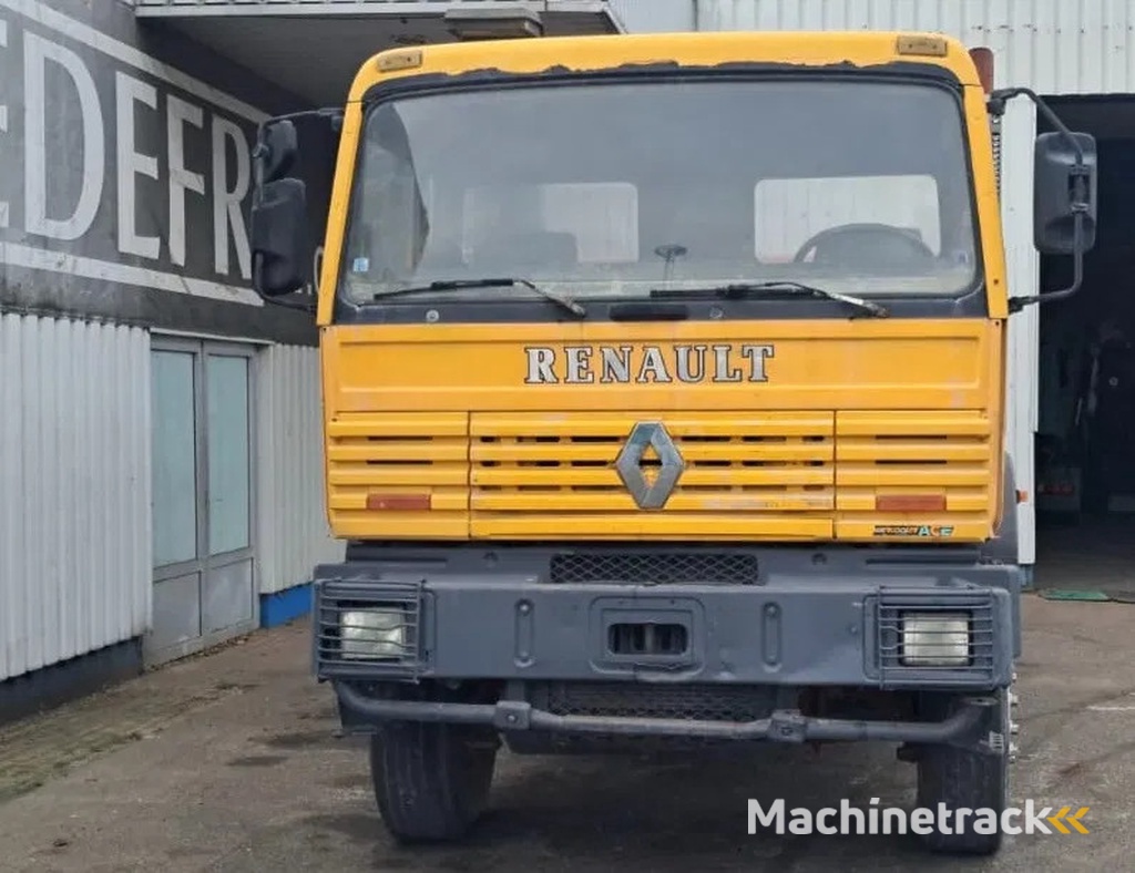 Renault G 300.26 , Manager , 6x4 , 3 Way-Tipper , Spring Suspension , Manual