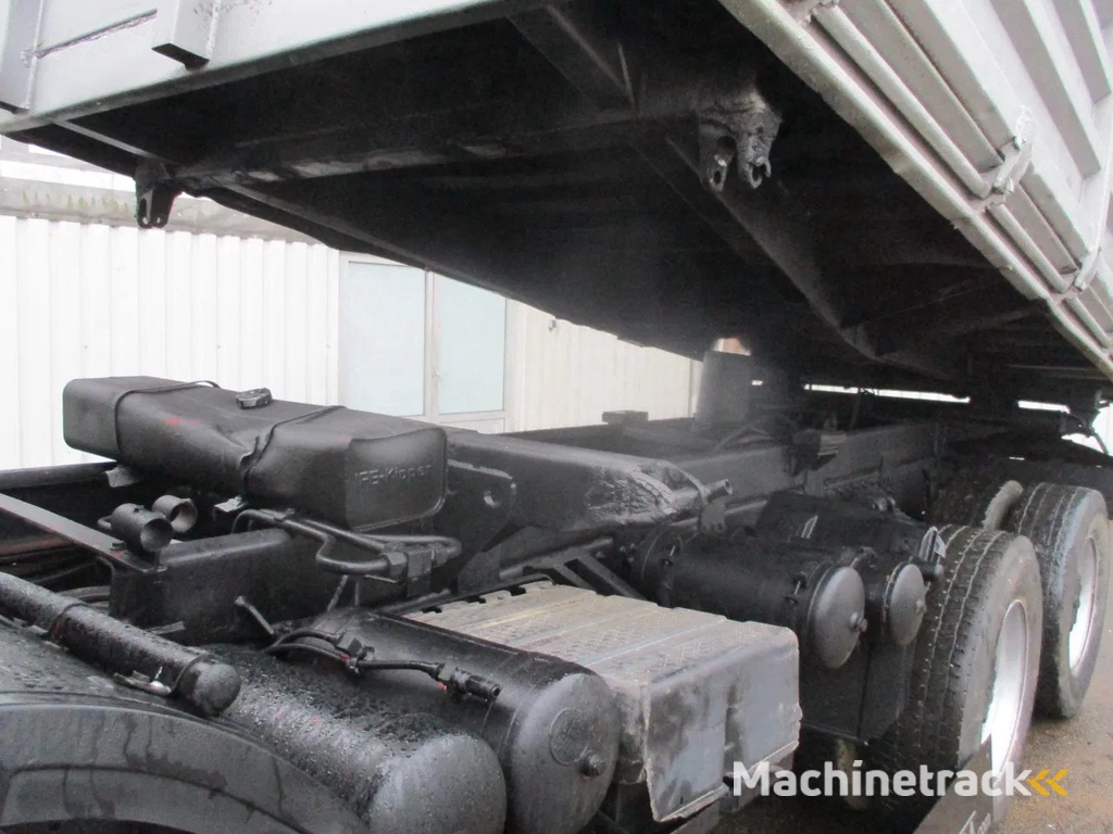 MAN 26 322 ZF Manual , 6x4 , 3 way tipper , Spring suspension