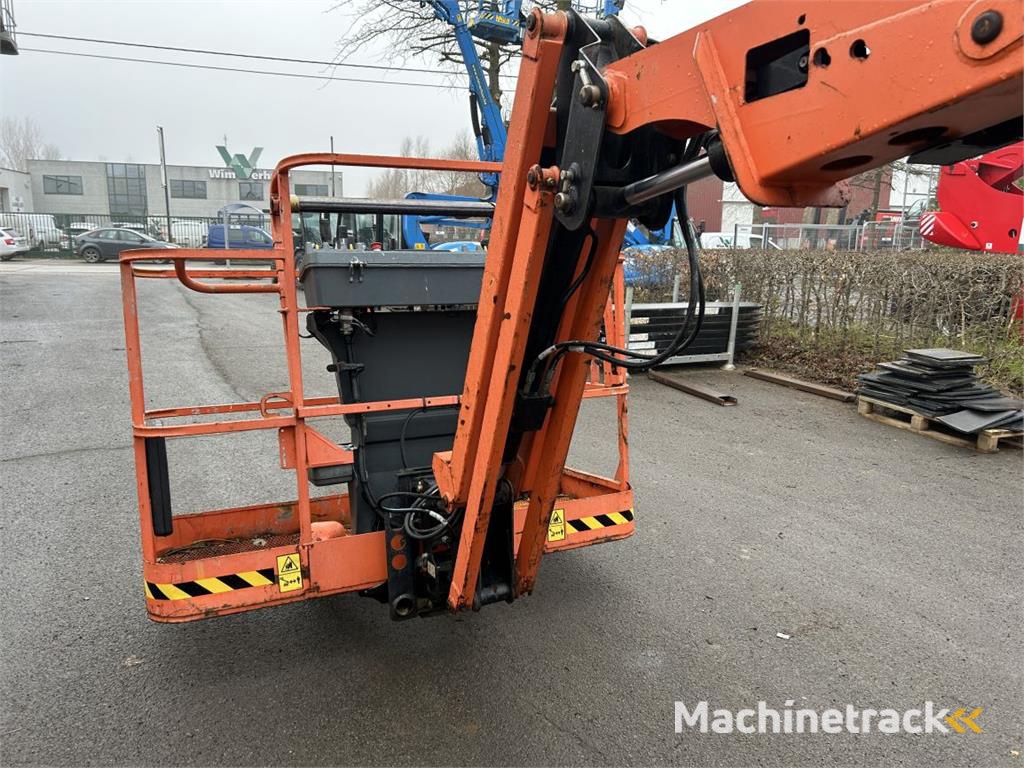 JLG 520AJ (2633)
