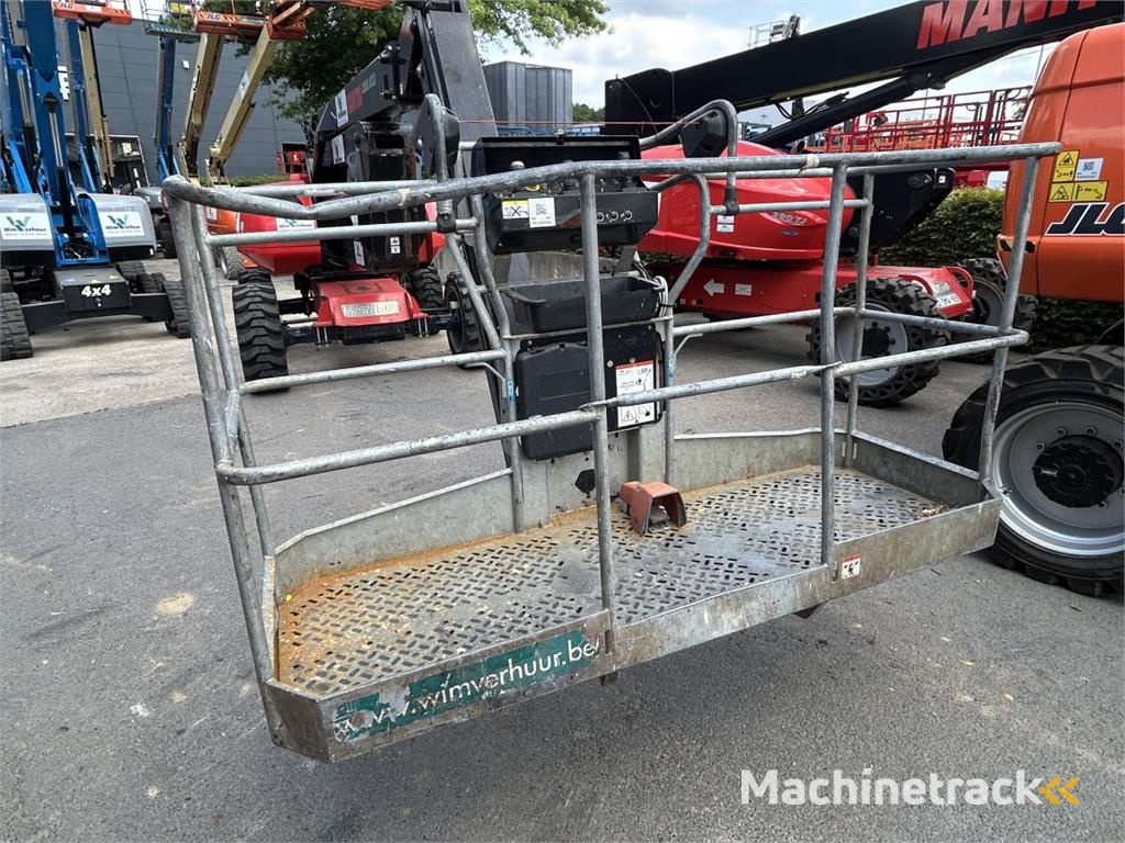 Manitou 200 ATJ RC ST5 (5612)