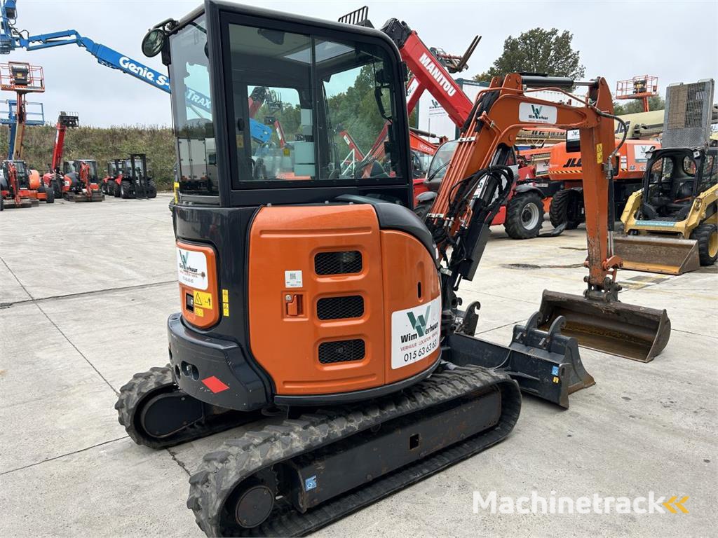 Hitachi ZX33U-6 (7789)