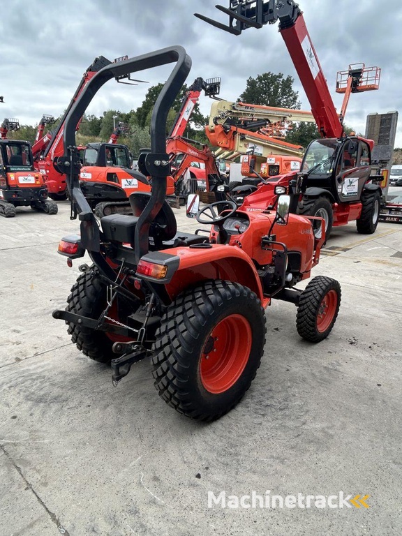 Kubota L1-382 (7325)