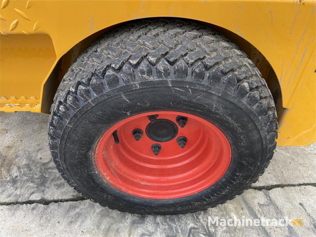 Knikmops KM100 (7123)