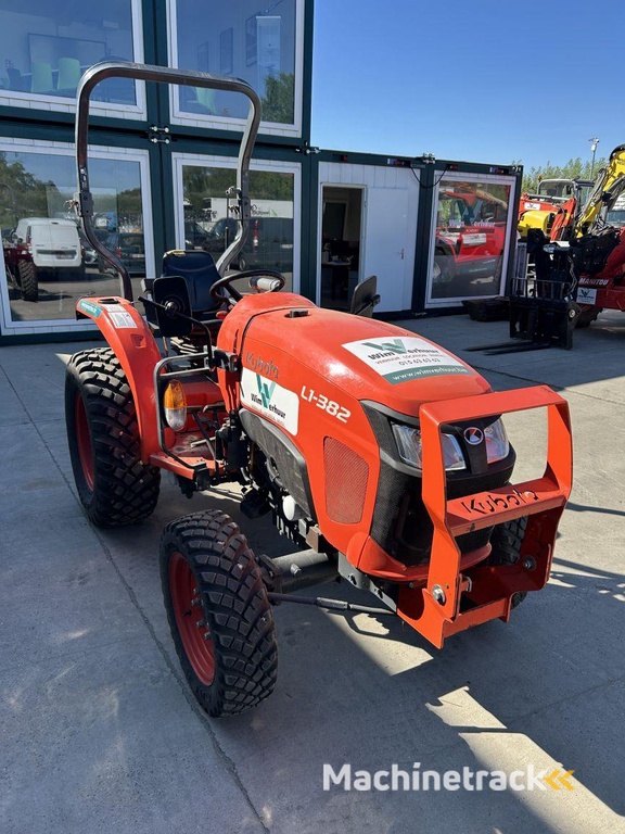 Kubota L1-382 (5283)