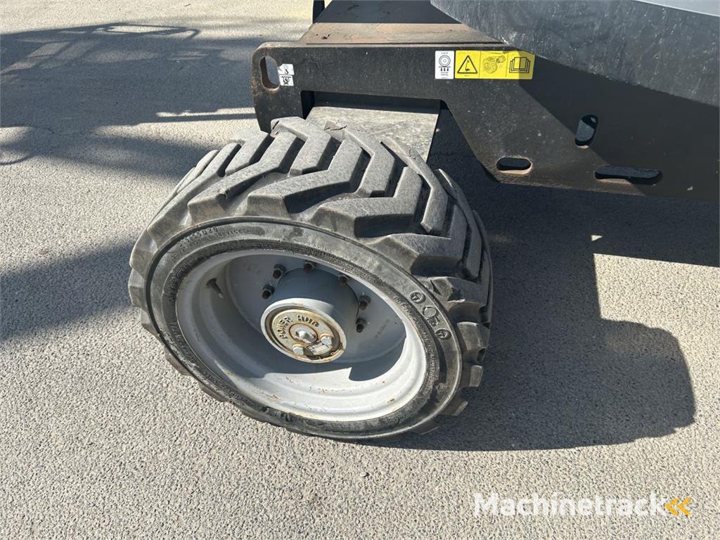 Genie Z-45/25XC (3204)