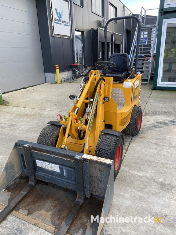 Knikmops KM100 (7123)