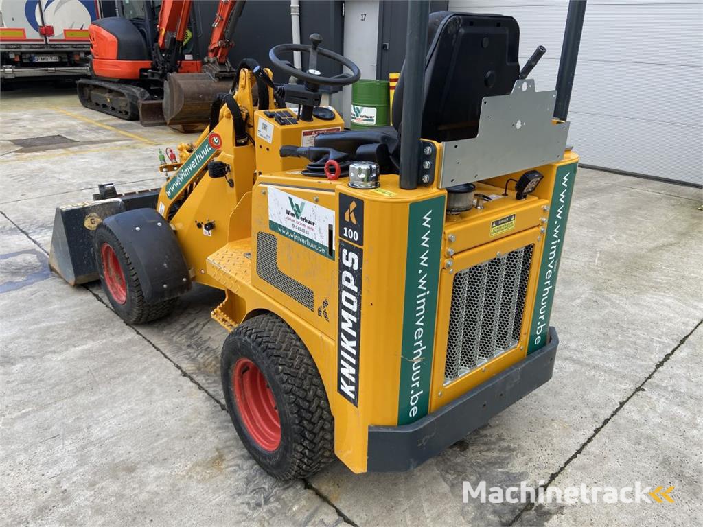 Knikmops KM100 (7123)