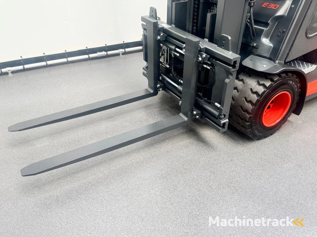 Linde 387 E 30 L-01 inclusief nieuwe tractie batterij