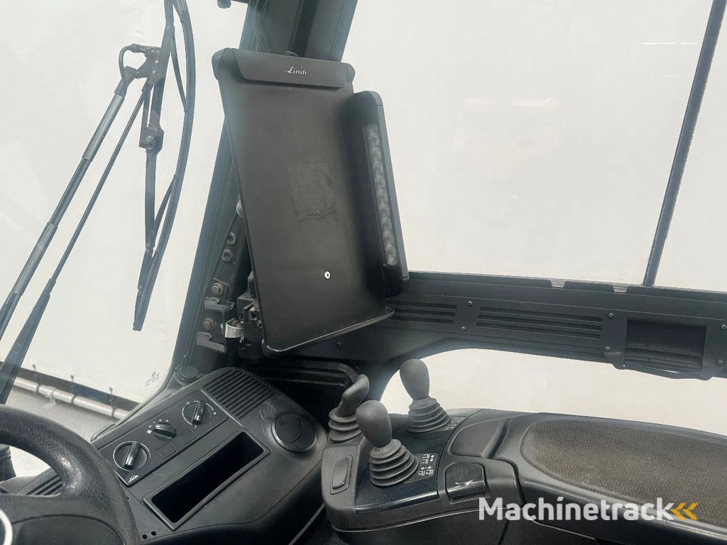 Linde 387 E 30 L-01 inclusief nieuwe tractie batterij