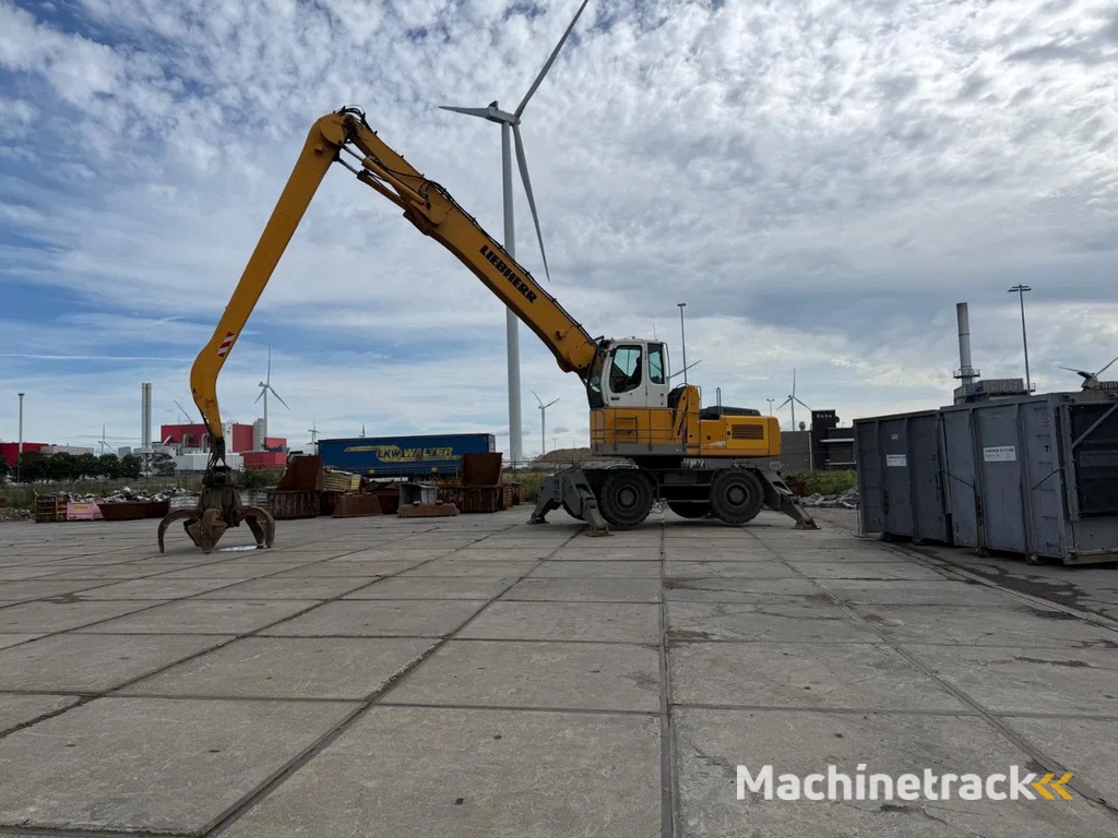 Liebherr A 934 C-HD Litronic inclusief poliep grijper