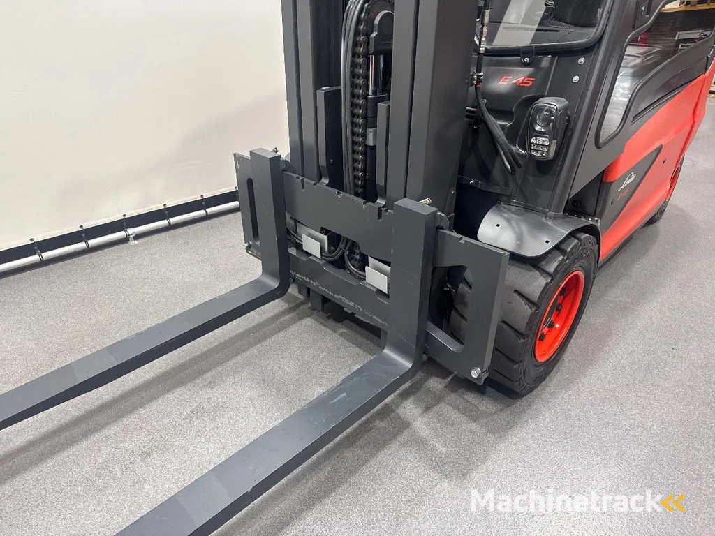 Linde 388 E 45 L-01/600 container uitvoering