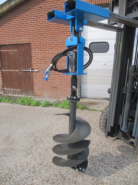 Hydraulische . Grondboor  geschikt voor boor :120 - 200 - 300 - 450 mm