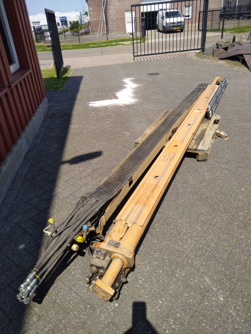 MANITOU  MT 1840  mast cilinder