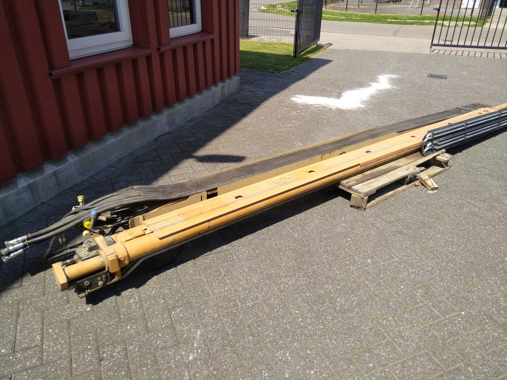 MANITOU  MT 1840  mast cilinder