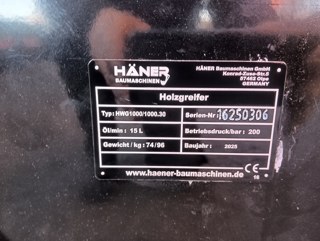 Houtklem met rotator passend aan Giant shovel