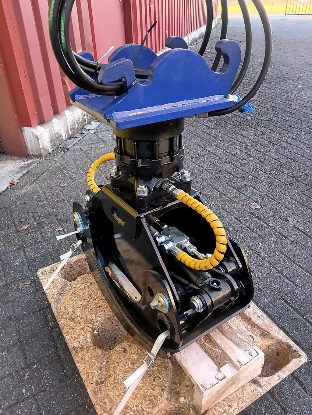 HÄÑER Houtklem met rotator Cw05 opname minigraver