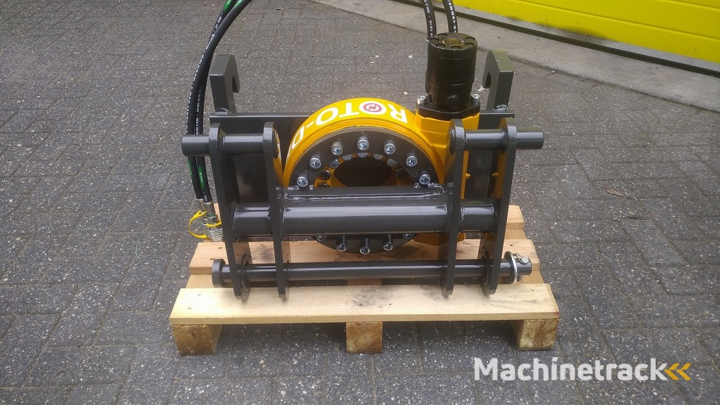 Quick Hitch Adapter  / Roto-Drive passend aan Giant shovels