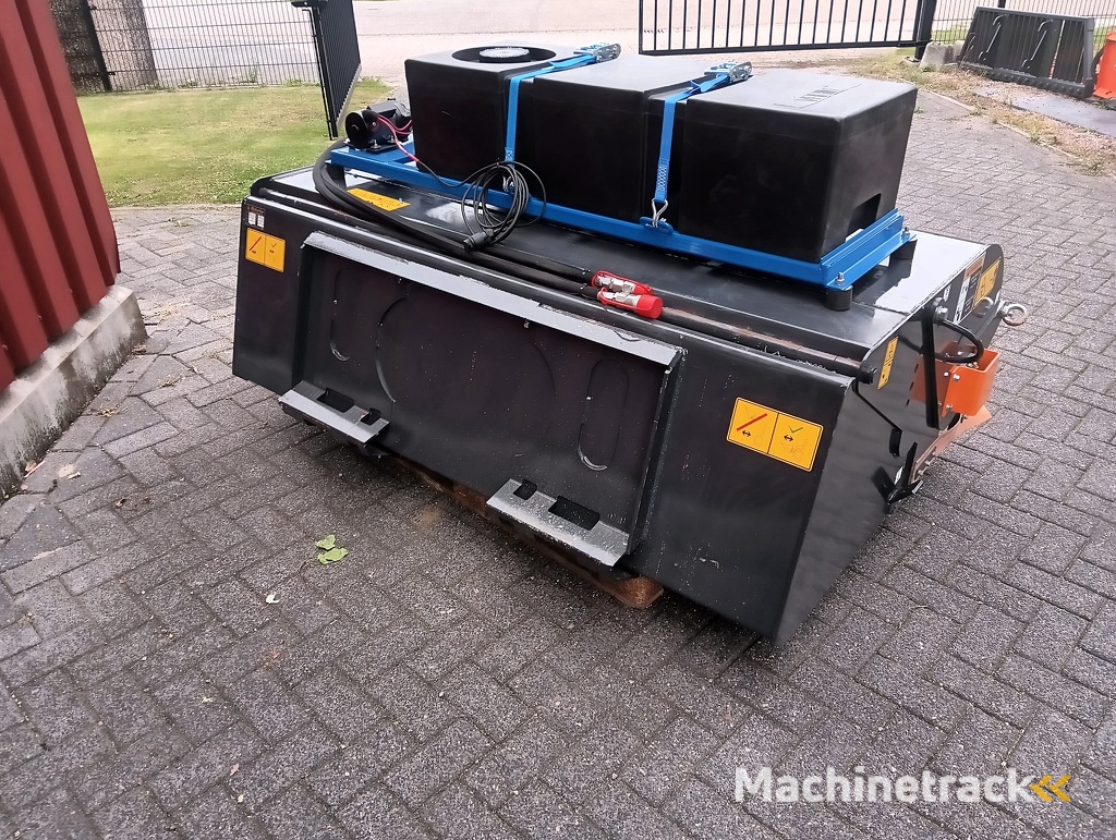 Veegborstel met opvangbak en sproeisysteem  ( UNUSED )