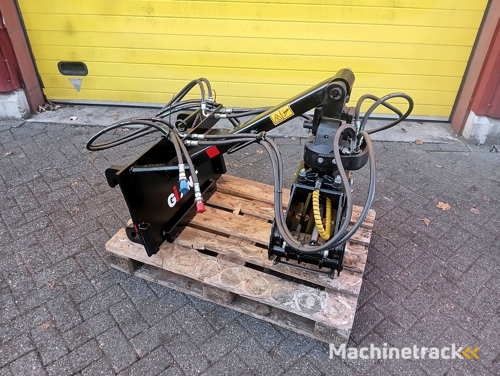 Houtklem met rotator passend aan Giant shovel